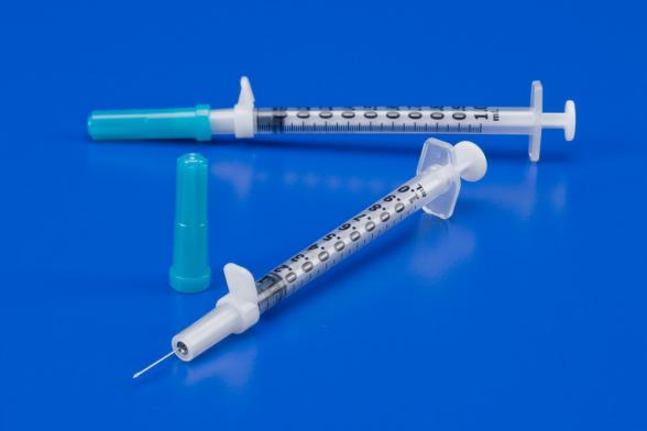 مرکز پخش عمده سرنگ انسولین به بازار