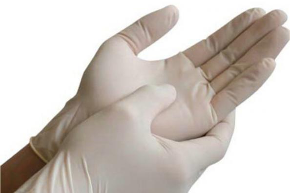 فروشنده انواع دستکش های معاینه و جراحی در جلفا